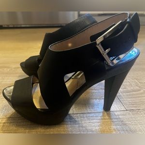 Michael Kors Black Leather Platform Heels Size 6